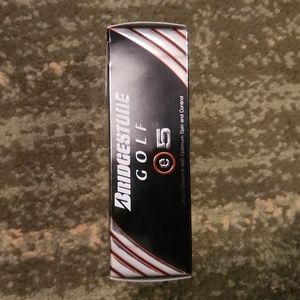 Bridgestone Golf e5 NWT